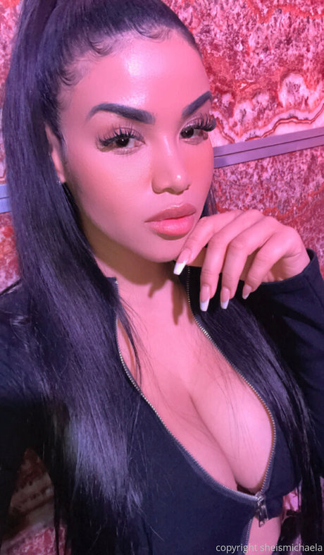 sheismichaela kostenlose erotische fotos