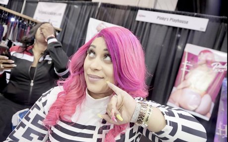 süße ebenholz-onlyfans sexy kunst galerie