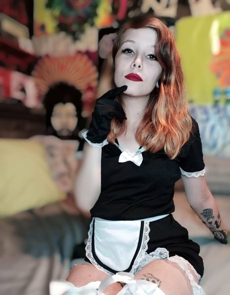 modernmorticia erotische nackte bilder