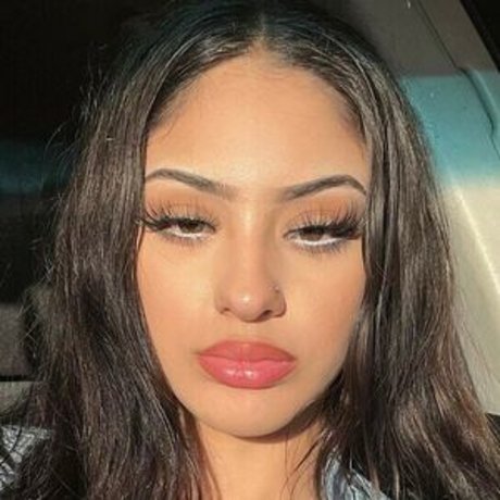 katiiebaeb perfekte nacktheit bilder