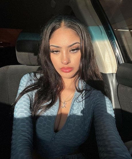 katiiebaeb porno nackte bild