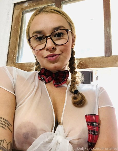 brunafree kunst nackten galerien