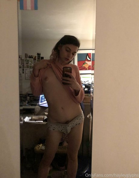 schöne blonde onlyfans erwachsene akt galerie