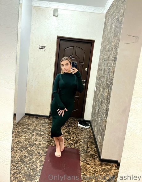 lucky ashley erotische nacktheit bild