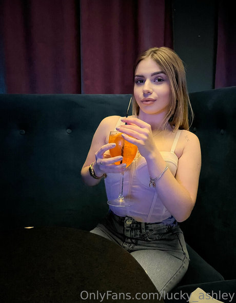 lucky ashley hübsche nackten galerie