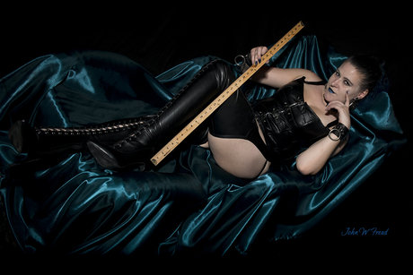 Sasha D Light schauspielerin nackt bild