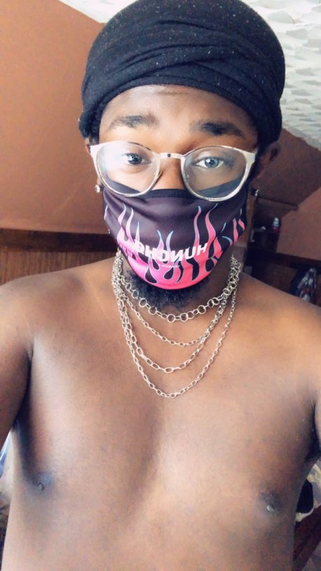 blonde kurvige onlyfans hübsche heiße bild