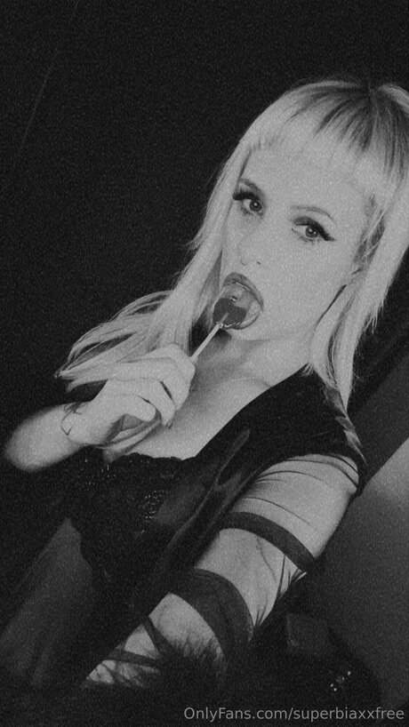 blondine masturbiert nur fans top pornografische foto