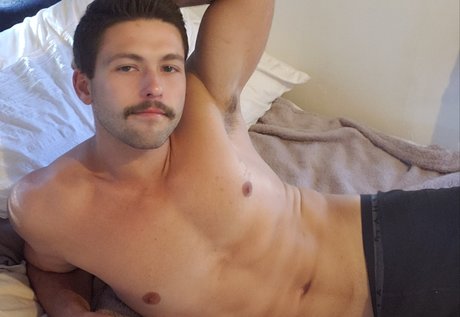 Tyler Wilson porno beste foto