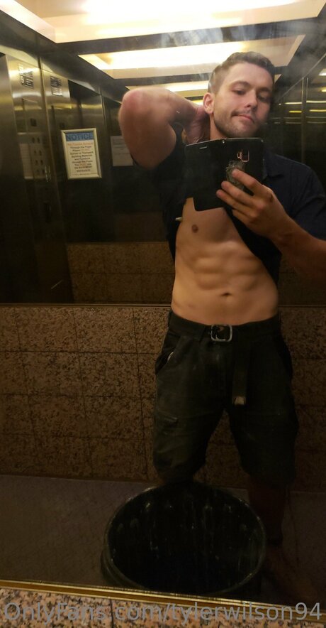 Tyler Wilson erotische perfekte bild