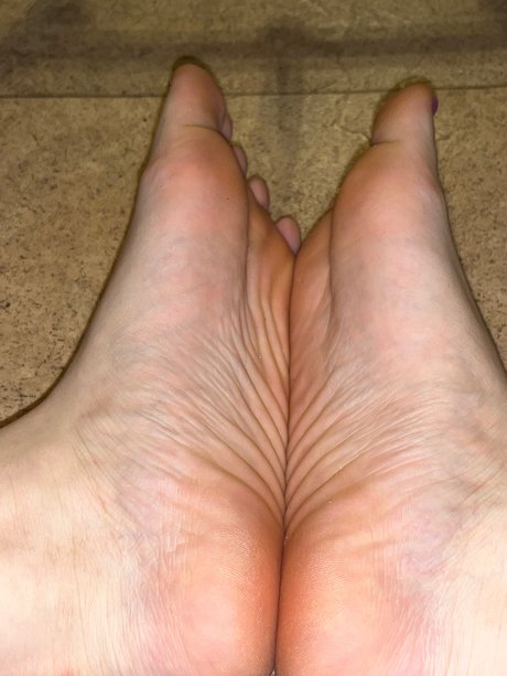 Onlyfeet23x erotische xxx bild