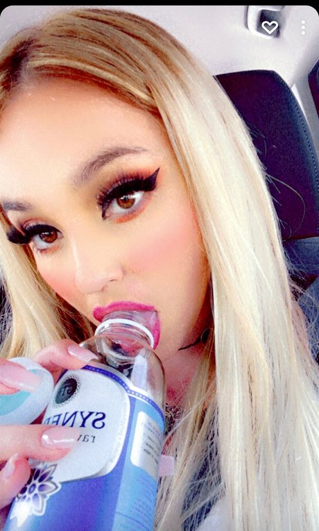 Mercedes Beaute model heiße bild