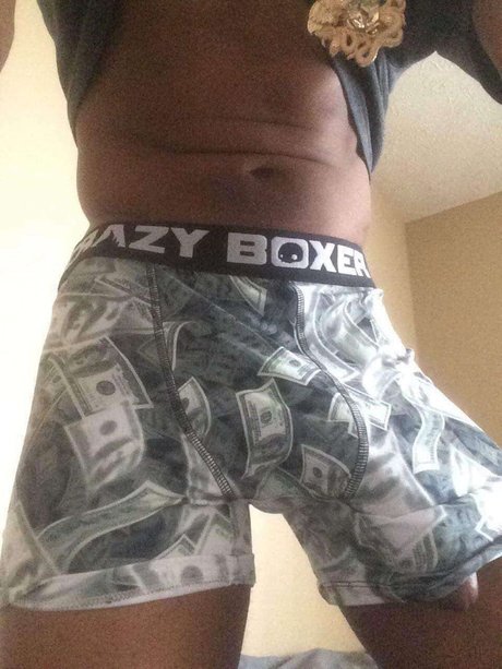 Factious schauspielerin nacktheit fotos