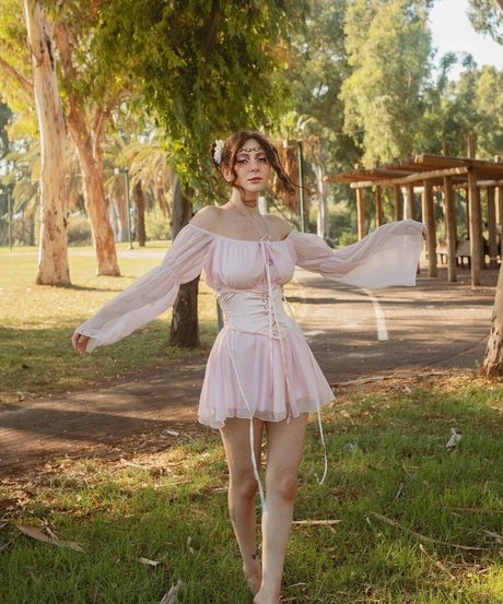 Nico Aro exklusive nacktheit bild