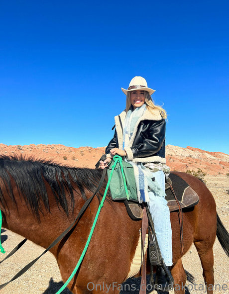 DakotaJane model beste galerie