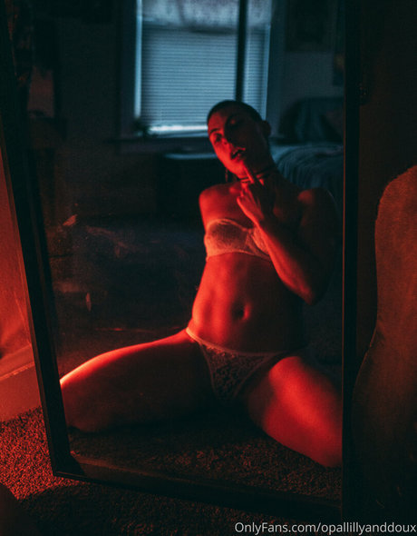 opal lilly onyx porno beste foto