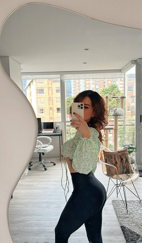 Jessyasuan hübsche porno galerie