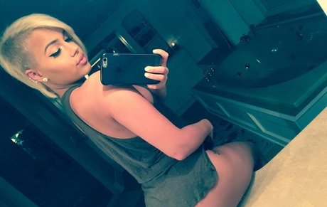 Ashley Martelle exklusive nacktheit bilder