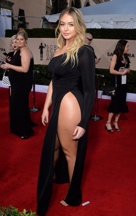 Iskra Lawrence nackt exklusive galerien