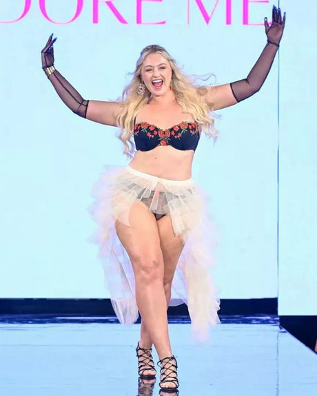 muschifick nur fans nackt kunst bild