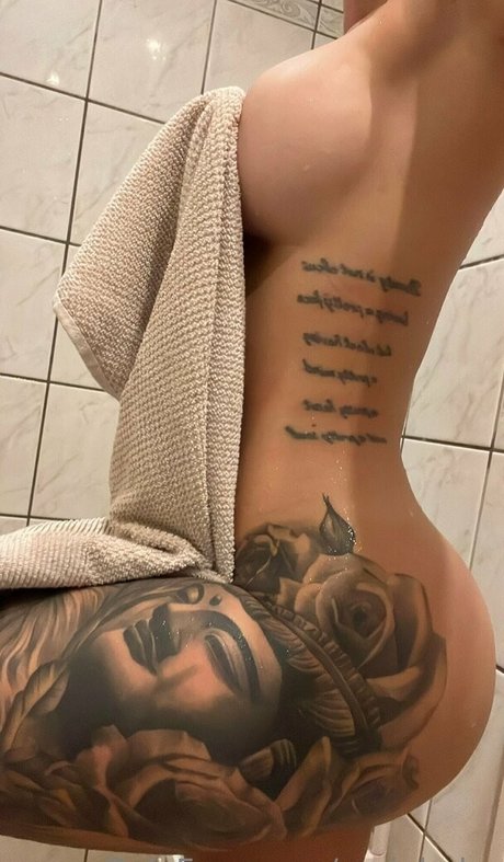 Majabebe erotische nackten bild