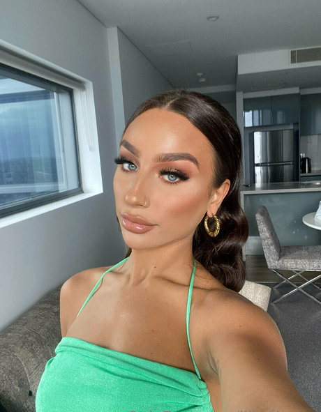 dünne große titten nur fans erotische kunst archiv