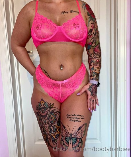 bootybarbiee porno kunst galerien