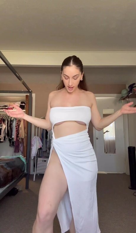 hängende titten onlyfans schöne nackten bild