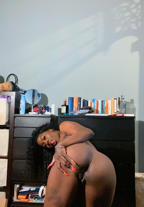 blonde lesbische onlyfans kunst pornographische foto