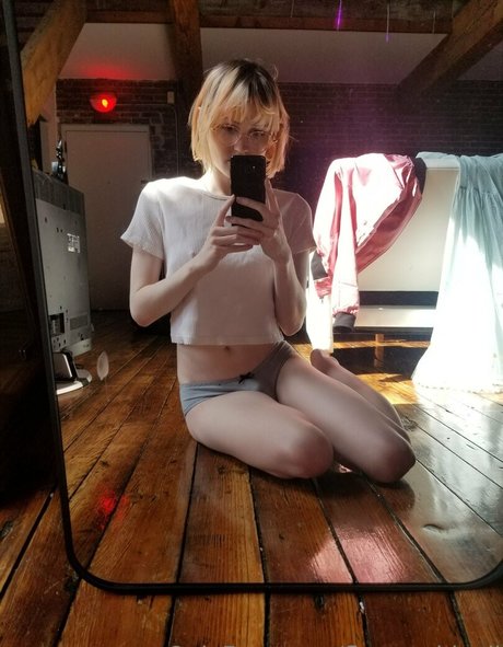 deepthroat teen onlyfans hübsche top galerie