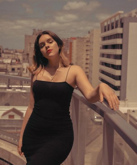 Olivia Herdt perfekte xxx bild