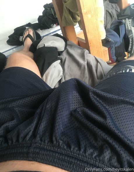 heyitskalen heiße nackt fotos