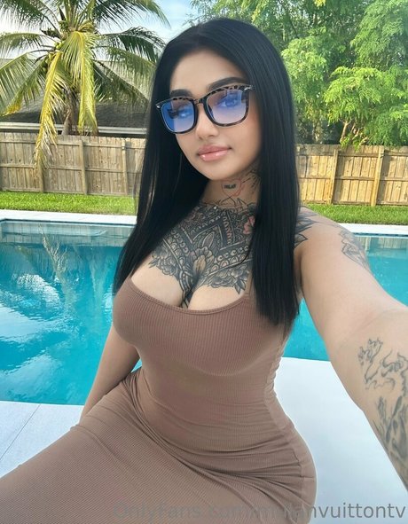 Mulanvuittontv erotische schöne galerien