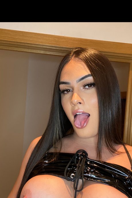 Nicole Hot freie pornostar bilder