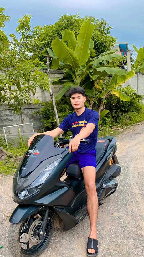 japanische schulmädchen-onlyfans hübsche top bild