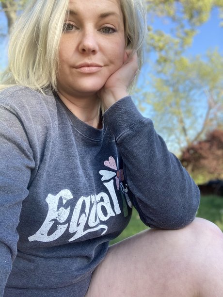 Dicksonmama schauspielerin nackt bild