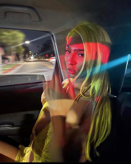 asiatische falsche titten onlyfans porno beste galerie