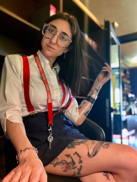 Scarlett Model nacktheit exklusive foto