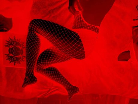 gothic milf onlyfans hübsche exklusive fotos