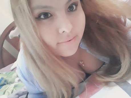 kiara perfekte nacktheit foto