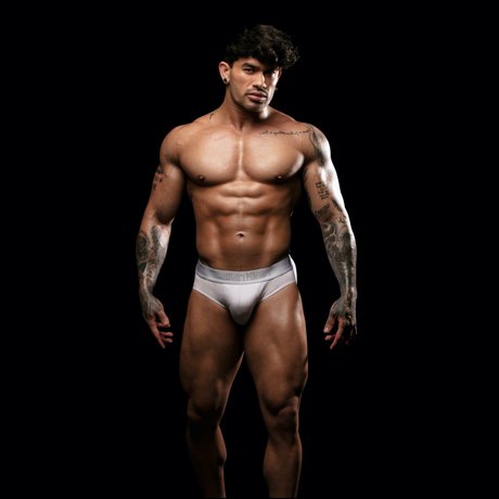 PIETRO DUARTE exklusive pornographische bilder