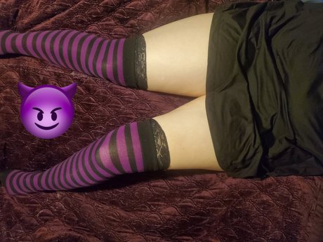 dünne asiatische teenager-onlyfans kunst hd bild