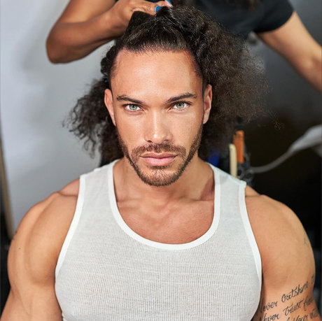 Dylan Smith nackt perfekte fotos