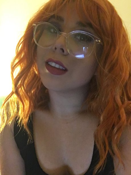 Olivia Laa model porno foto