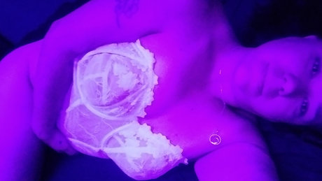 Cherry Hayze schöne nackt bild