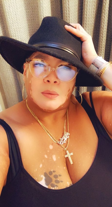 RAQUEL top nackt bild