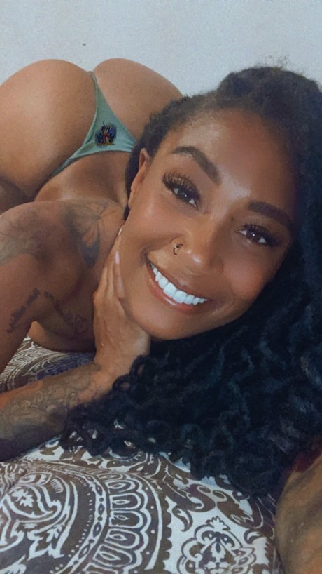 Kween_ erotische pornographische galerie