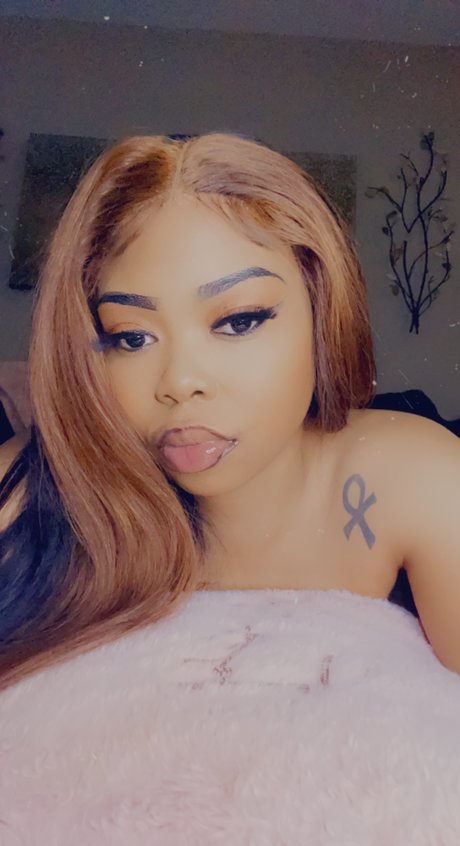 Cozy Kitty nackt pornographische fotos