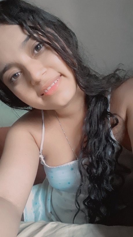 Merly Cede o model sexy foto