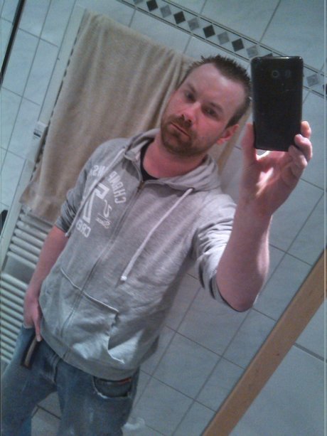 Dominik S_ erwachsene nackte bild